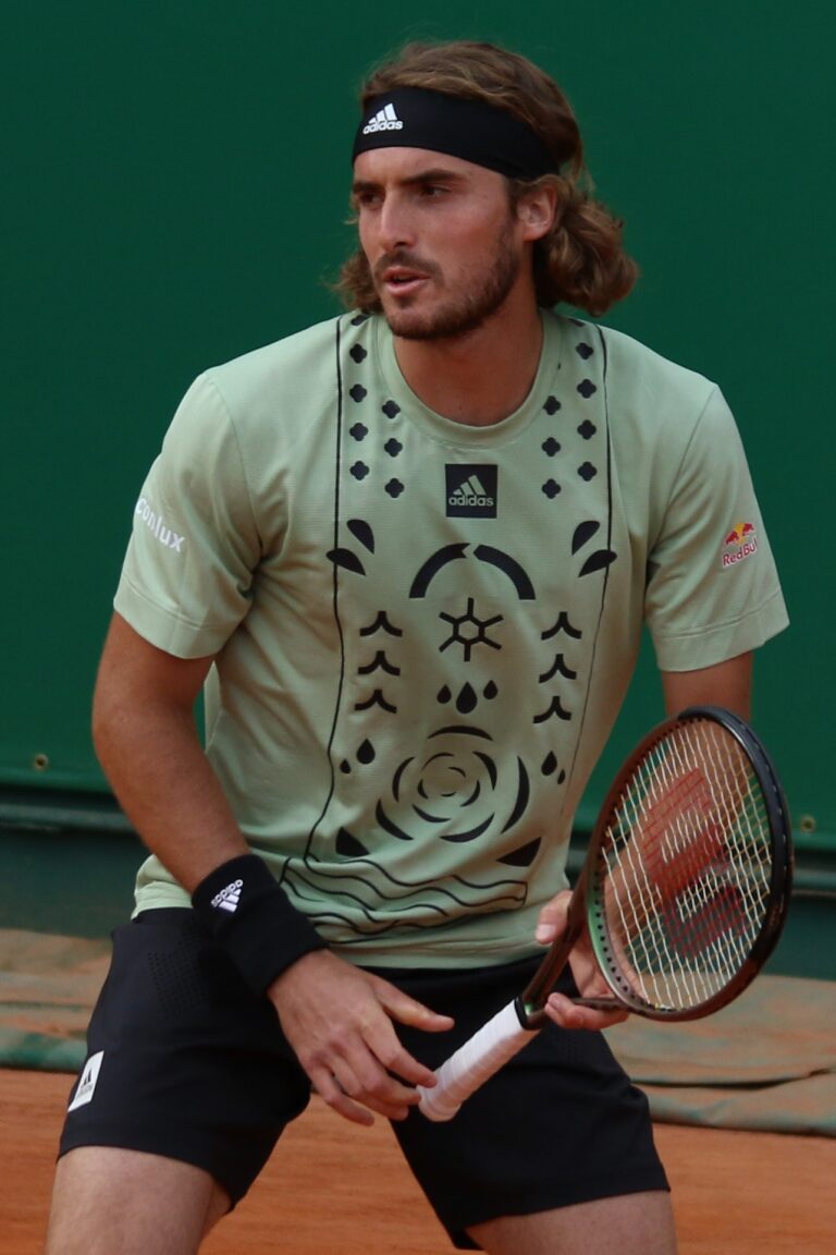 Tsitsipas_S._MCM22_(20)_(52036915350) (1)