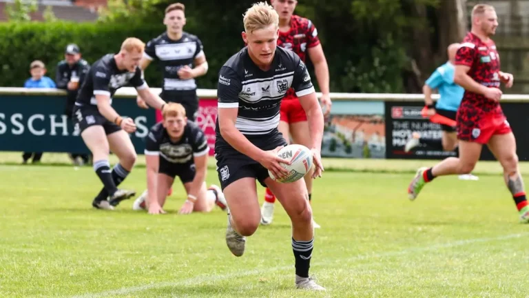 NEWS UPDATE: Hull FC Still Fighting on Three Play-Off Fronts as Business End of…