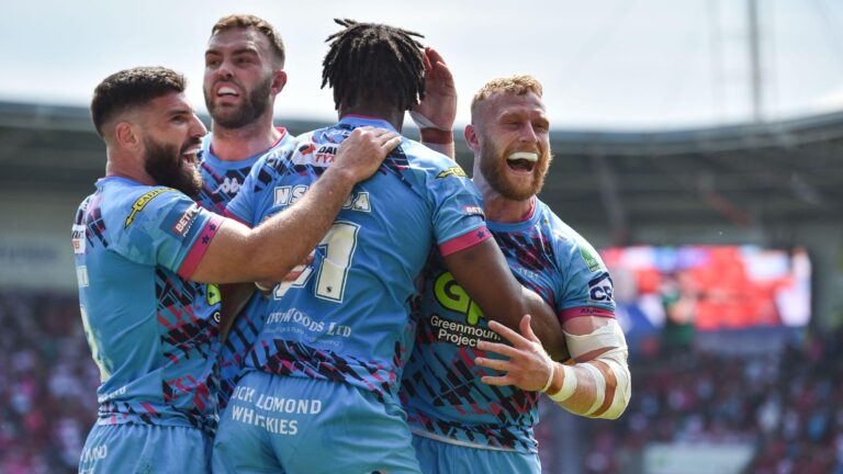 BREAKING NEWS: Warriors Conquer Hull FC in Thrilling Clash A Showcase of Tactical Brilliance and…
