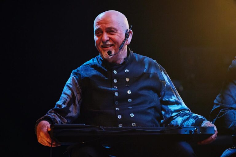 NIEUWSUPDATE: PETER GABRIEL BRACHT IN AUGUSTUS 2024 EEN NIEUW ALBUM UIT GETITELD ECHOE…