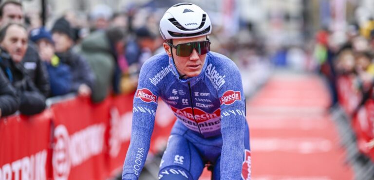 AFGEHANDELD: Mathieu van der Poel staat voor een belangrijke vertrek terwijl Søren Kragh Andersen zich aansluit…