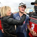 Wout van Aert Verrast Zijn Vrouw Sarah De Bie met een Intieme Vernieuwing van Hun Beloften…