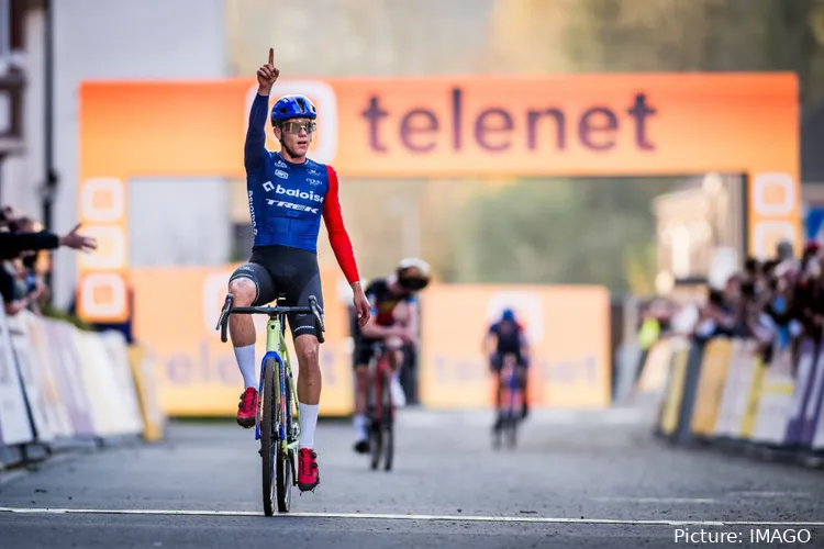 Hij is de opvolger van Wout van Aert en Mathieu van der Poel” – Zdenek Stybar spreekt lovend over Thibau Nys… He is the successor to Wout van Aert and Mathieu van der Poel” – Zdenek Stybar showers praise onto Thibau Nys…