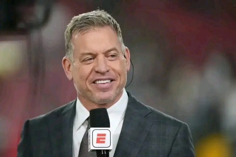 Troy Aikman Slams Cowboys’ Ownership for Impeding Coaches, Claims the Position Is No Longer “Coveted….Read More