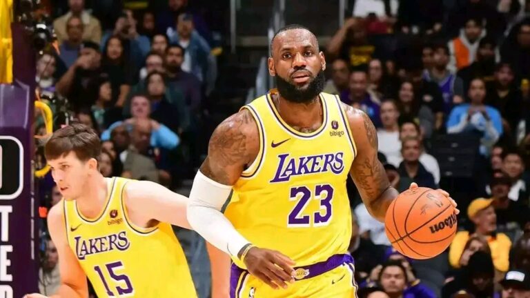 LeBron James Shines with 32 Points as Lakers Defeat Trail Blazers 110-102…