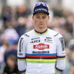 Wout van Aert spreekt zich uit na gemiste Strade Bianche: “Ik zou me altijd teleurgesteld voelen… maar ik heb nu een ander perspectief…