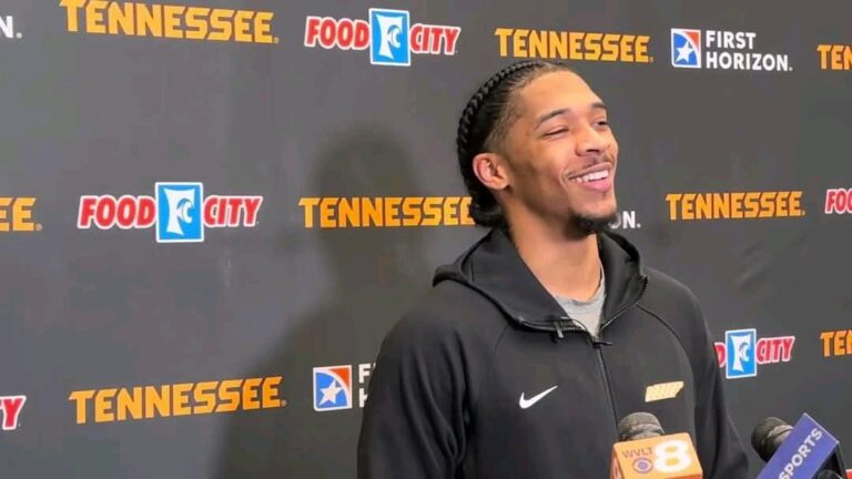 Tennessee Volunteers Face Backlash as Zakai Zeigler Signs 4-Year Contract Until 2028, Raising Questions on Future Decisions…
