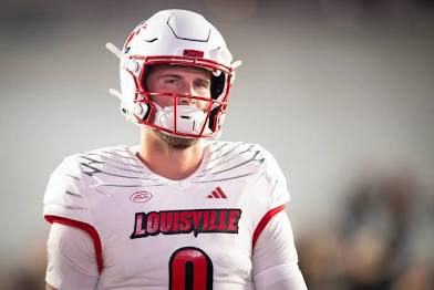 Tyler Shough Succeeding Where Derek Carr Struggled in His First Week with the Saints…