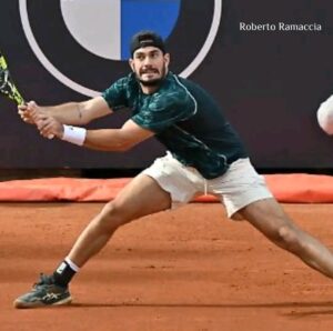 Roland Garros, buon esordio per Giulio Zeppieri: supera Choinski 6-4 7-6 nel turno cadetto…