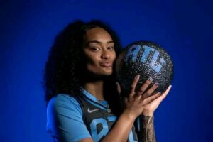 Former Gamecocks Te-Hina Paopao and Sania Feagin Secure WNBA Roster Spots…