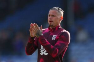 BREAKING NEWS: Leeds United Legend Kalvin Phillips Invests £7 Million to Transform Childhood Home Into Shelter for Homeless Youth in Leeds…