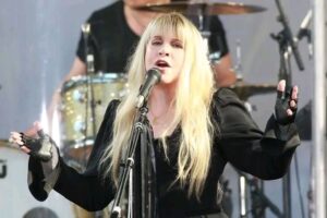 Stevie Nicks Shakes Up the Music World: Fleetwood Mac Announces Final Global Tour Dates , One Last Legendary Journey…